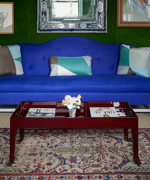 PRACTICAL COFFEE TABLE