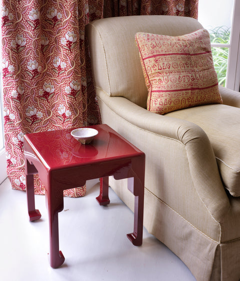 SMALL GAZEBO SIDE TABLE